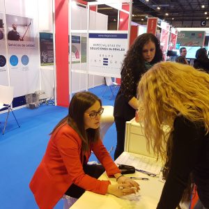 Selección de personas con diversidad funcional en feria de empleo Madrid Grupo Integra CEE